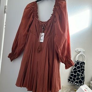 Chelsea. &  Violet.  Beautiful dress. Black Friday special